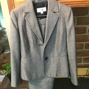 LeSuit Gray Jacket and Pants